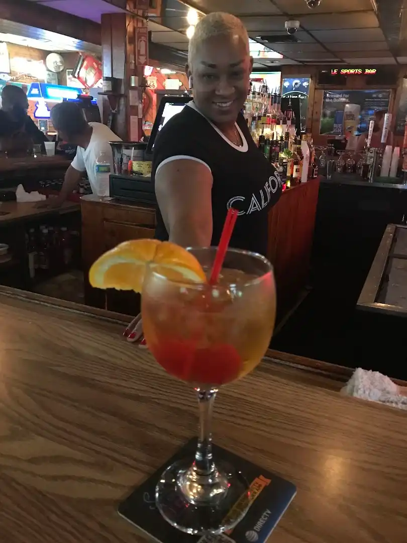 Photo of Round Table Sportsbar & Lounge