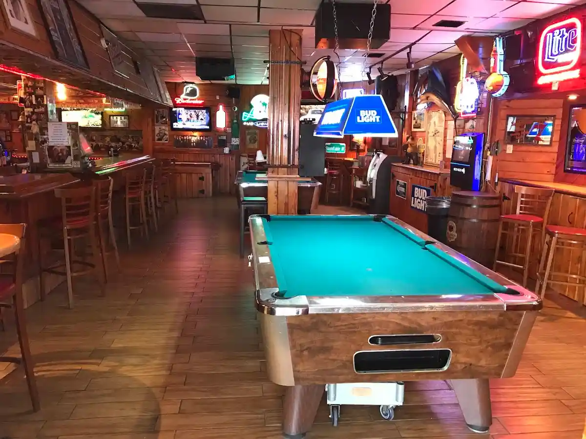Photo of Round Table Sportsbar & Lounge